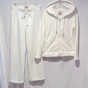 UGG Off white sweatsuit